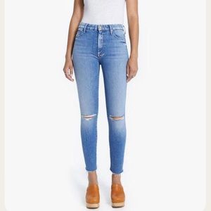 - NWT High Waisted Looker Ankle Fray in Spice It UpMOTHER